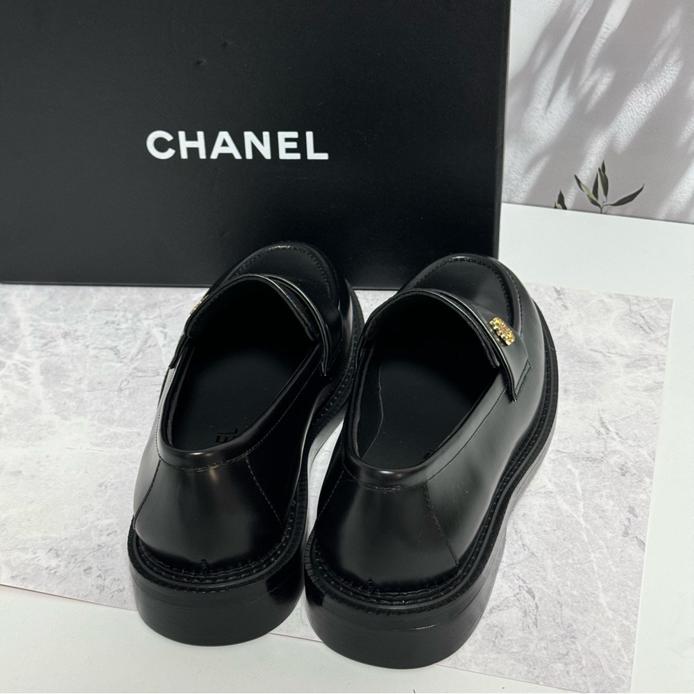 Chanel Women's Loafers - Picture 4 of 8